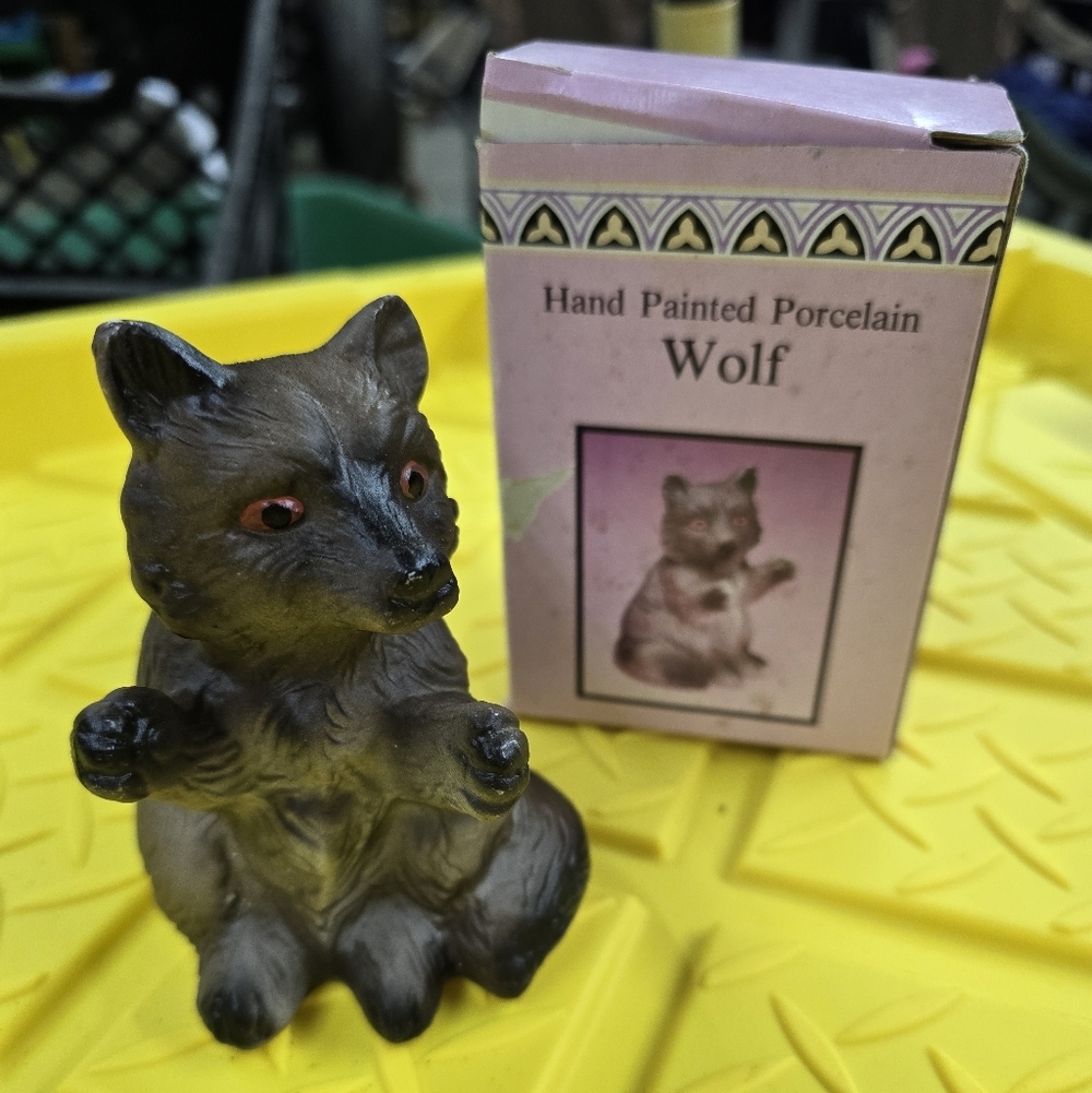 Vintage Hand-Painted Ceramic Wolf 4" Figurine Statue Woodland Shelf Decor